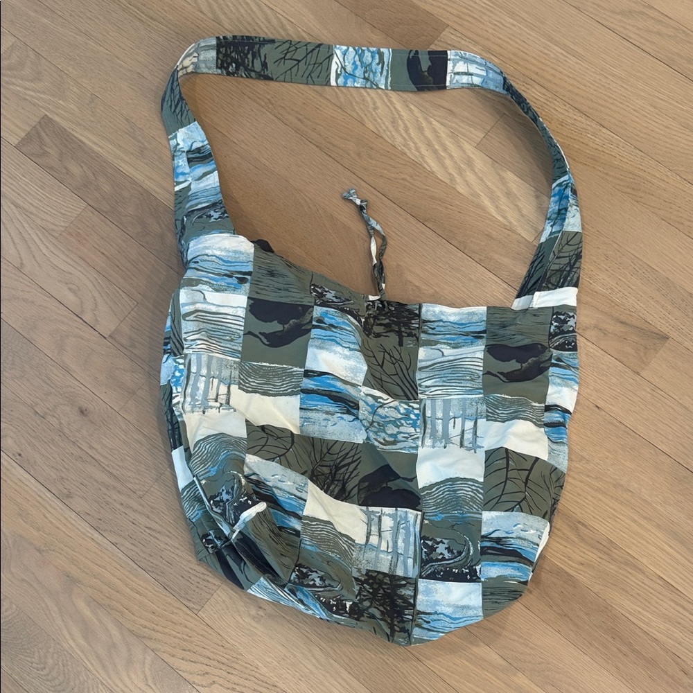Patagonia Patchwork-style Packable Shoulder Bag - Multicolor. NWOT. Lightweight